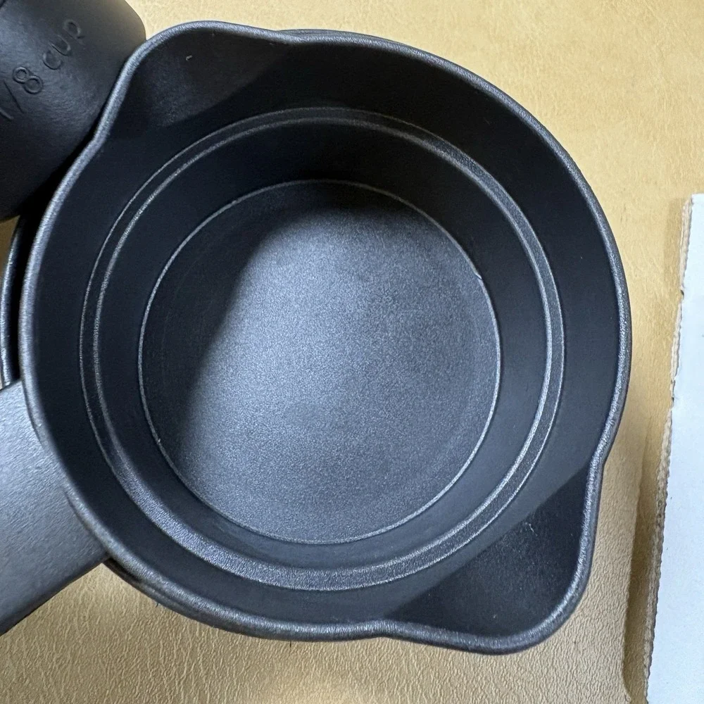8 Pc Measuring Cup & Spoon Set Black Plastic Dishwasher Safe New w/ Tag (232)